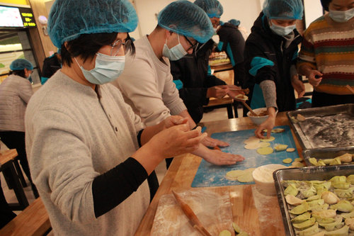 老师亲手包给学生5