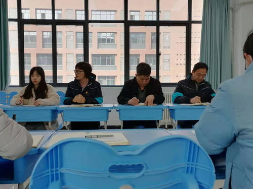 校领导进行总结发言