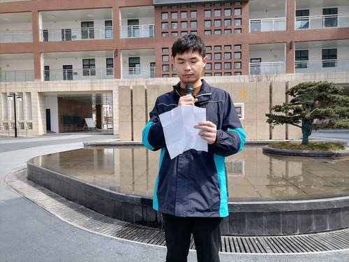 党员教师代表发言