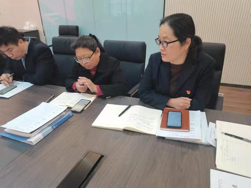 后勤保障中心主任王丽娟交流心得