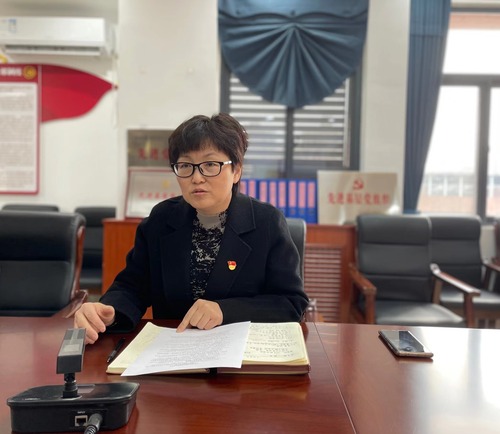 党总支书记周继莉部署新学期党建工作